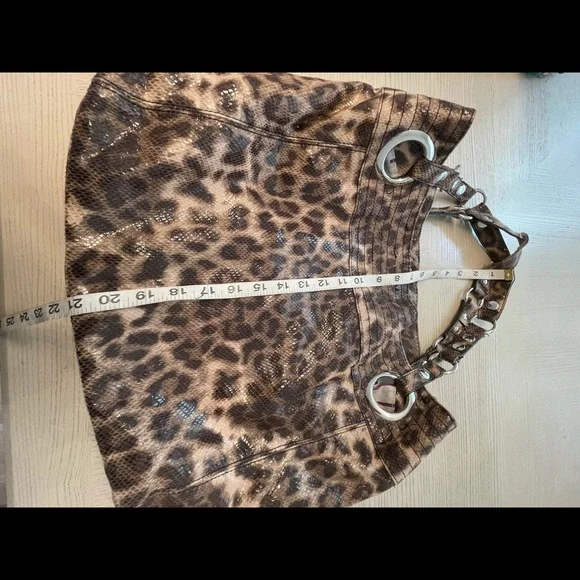 Steve Madden Large Leopard print tote - Picture 9 of 9